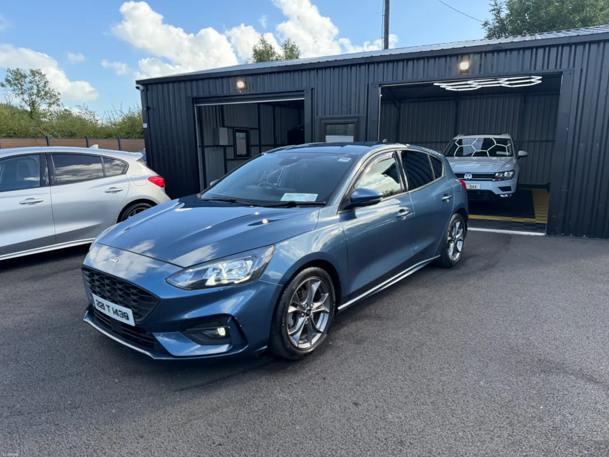 Ford Focus 2022 ST Line 1.0 Petrol - Image 1