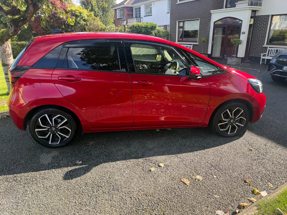 2021Honda Fit HYBRID AUTOMATIC - Image 4