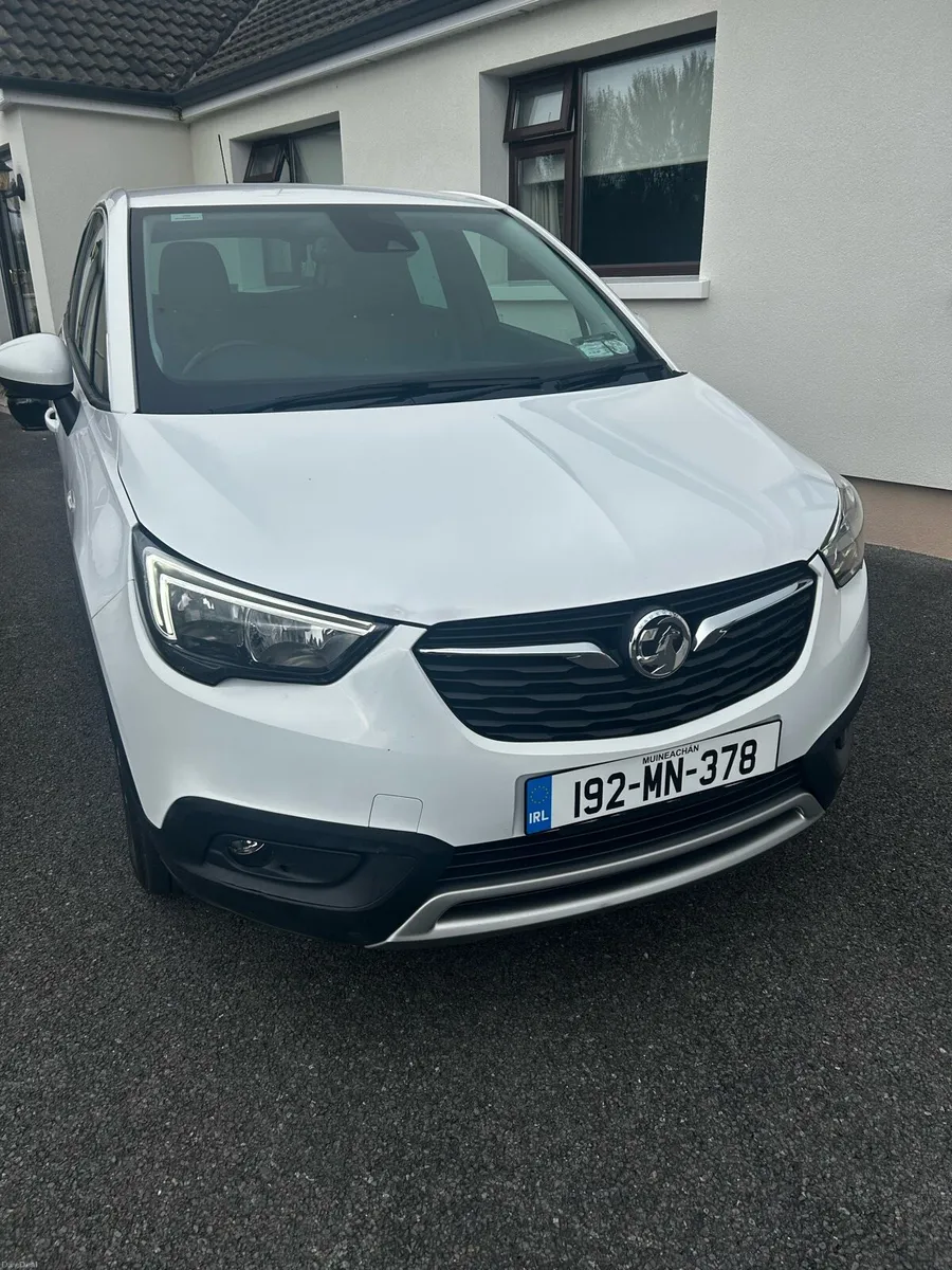 192 Vauxhall CrosslandX - Image 1