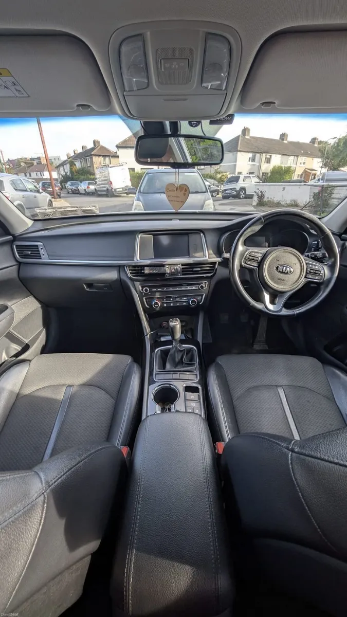 Kia Optima 2017 - Image 6