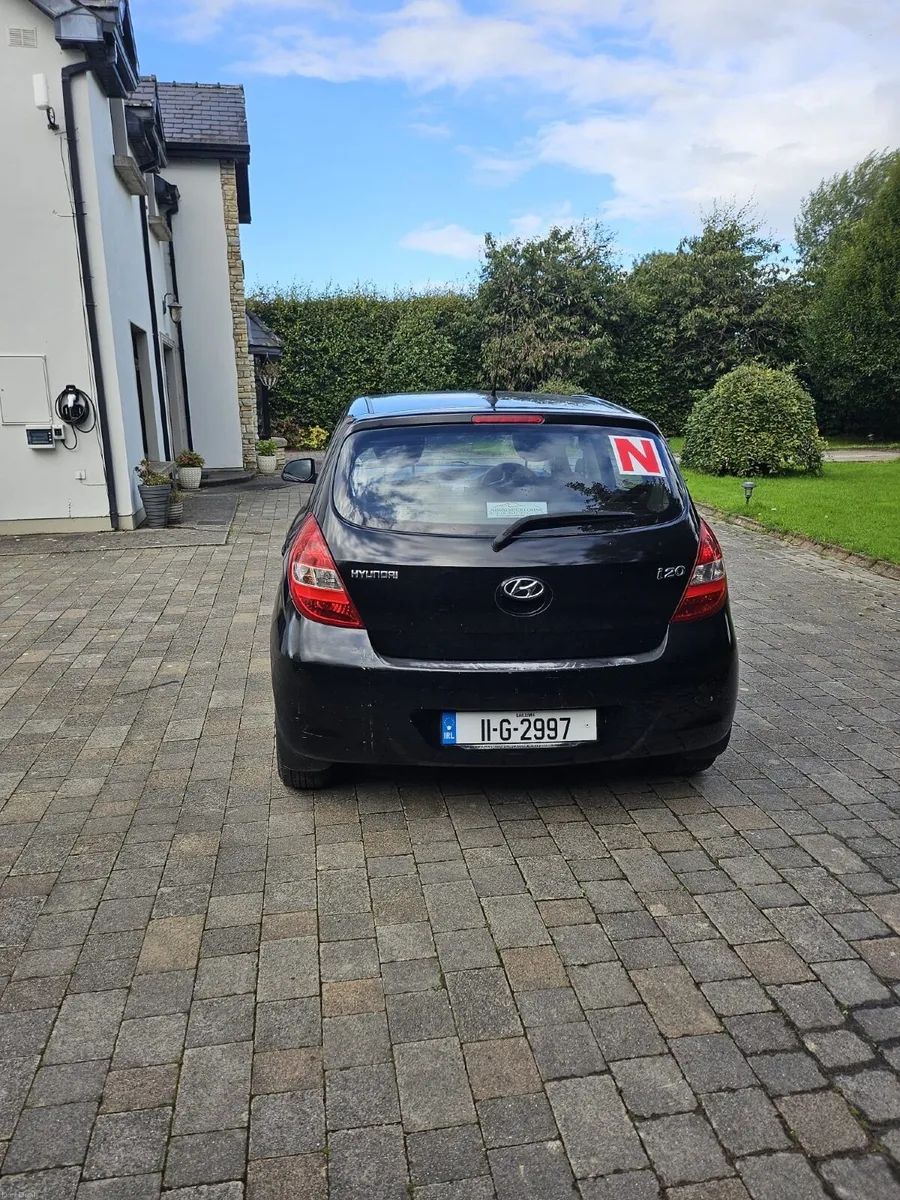 Hyundai i20 2011 - Image 2