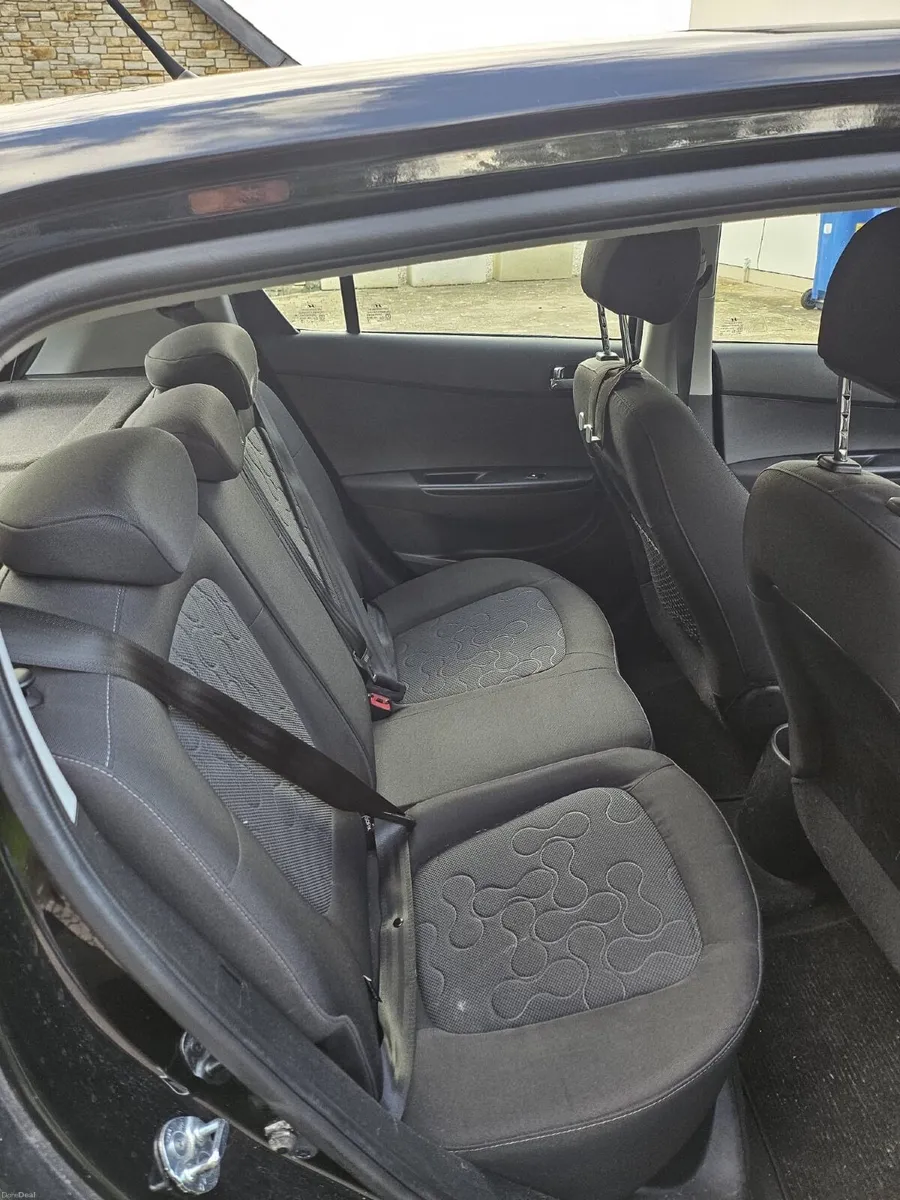 Hyundai i20 2011 - Image 4