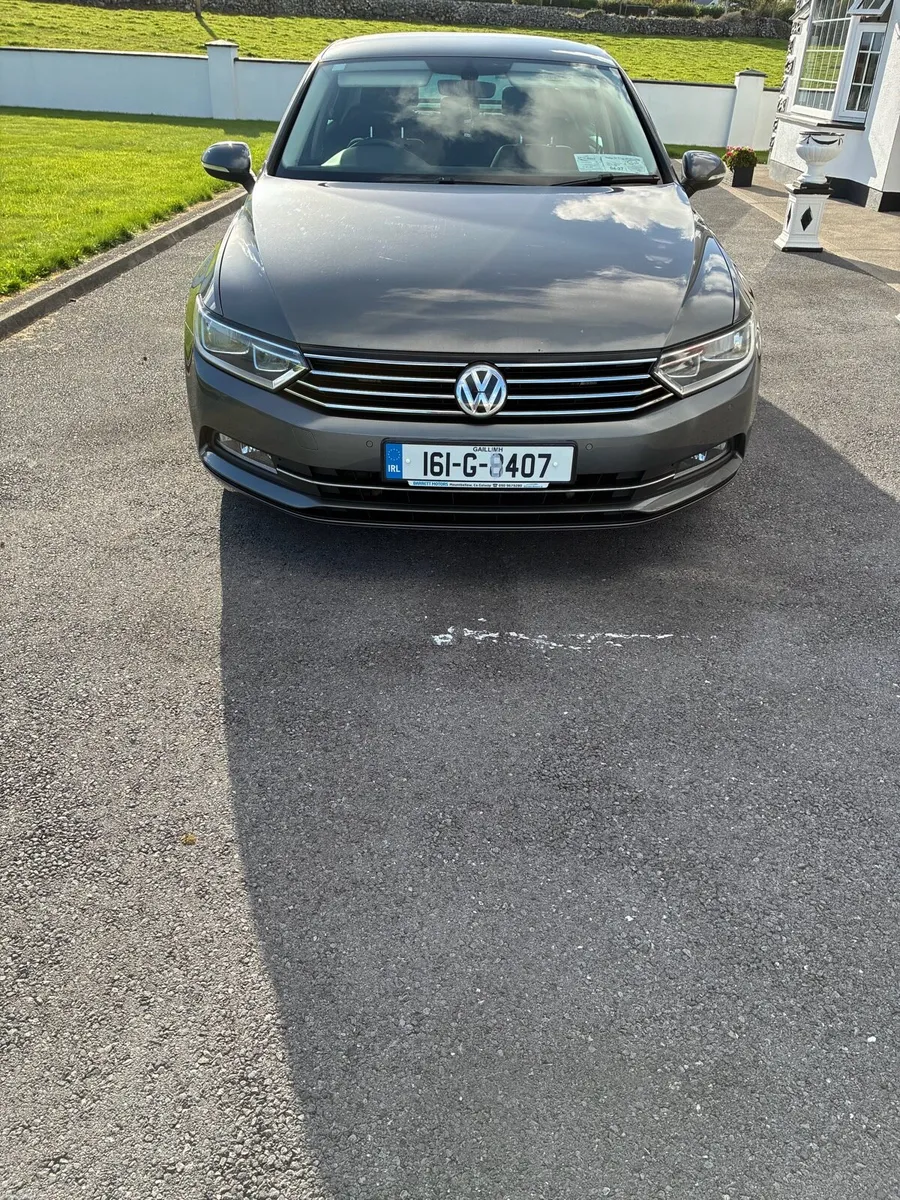 Volkswagen Passat - Image 4