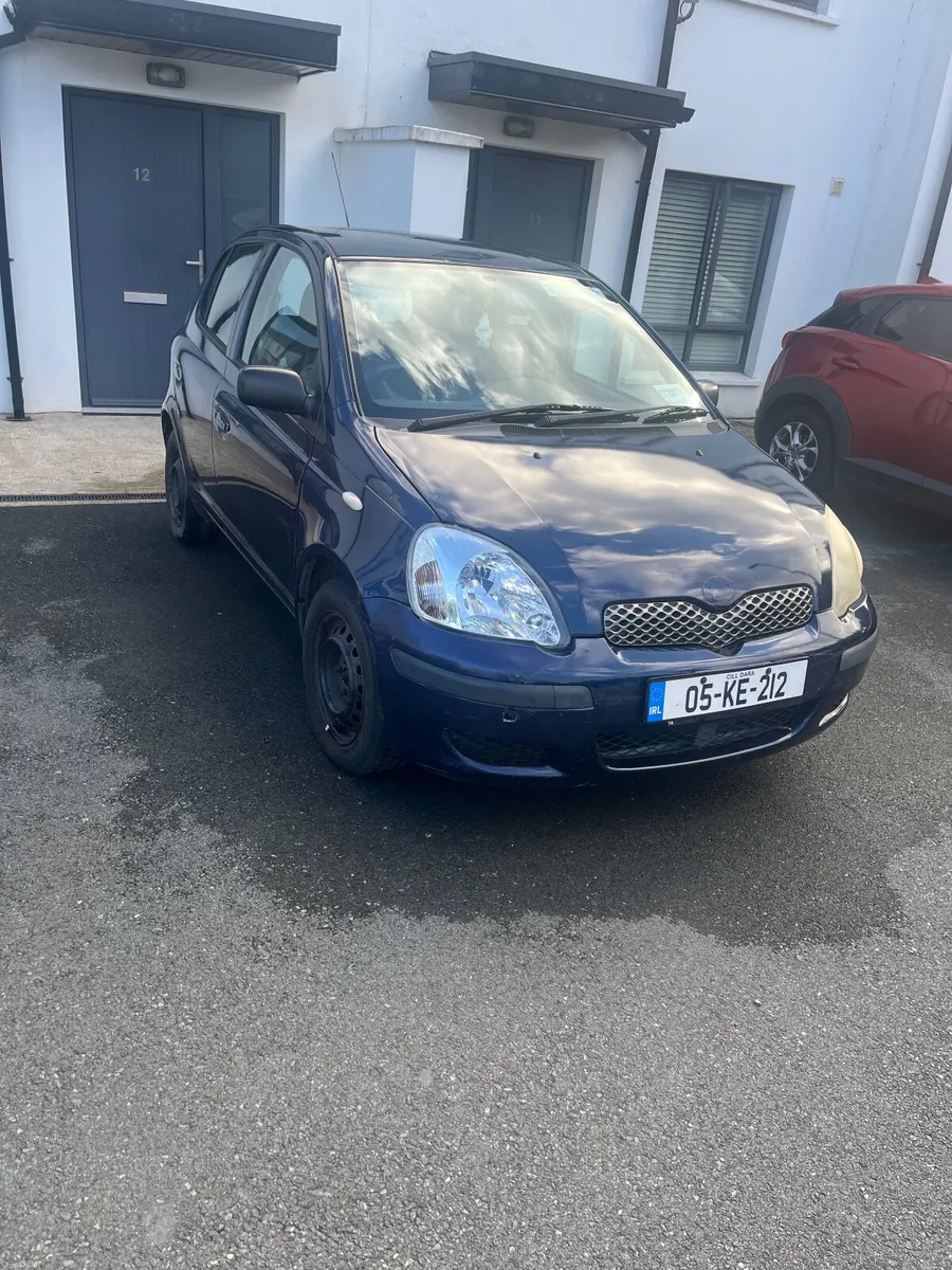 Toyota Yaris 2005 - Image 1