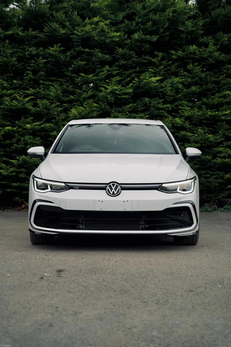 Volkswagen Golf R-Line 2024 | Premium Sporty - Image 3