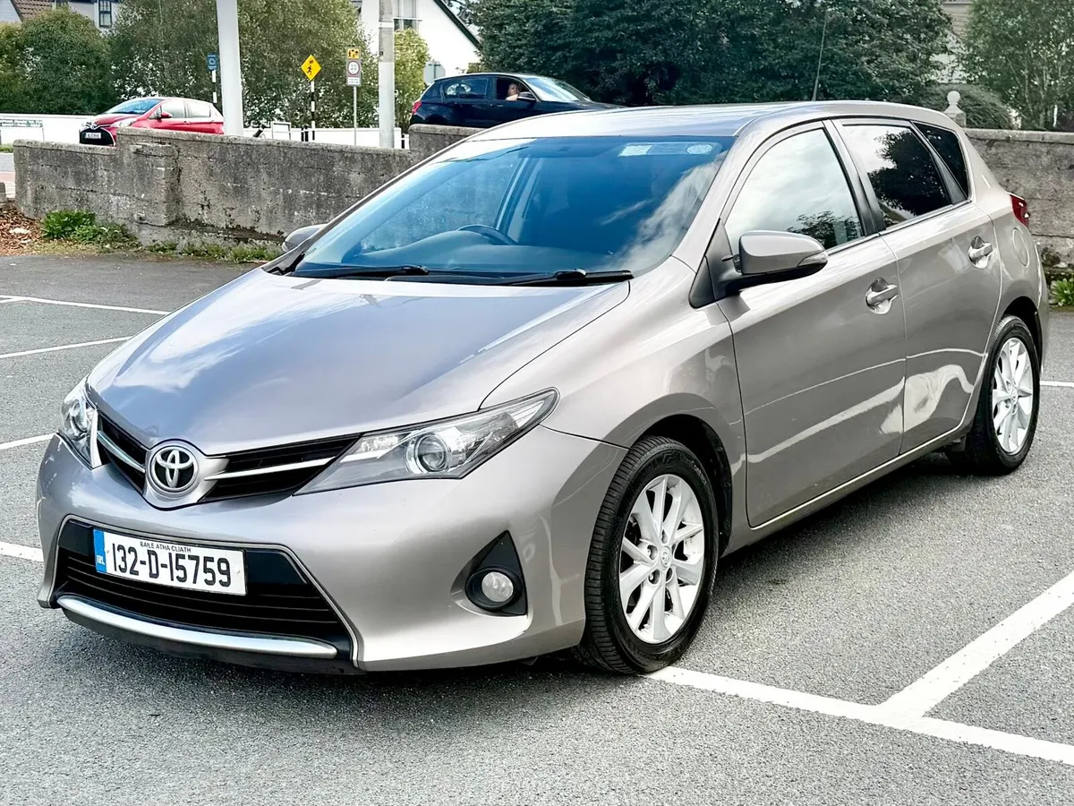 Toyota auris - Image 1