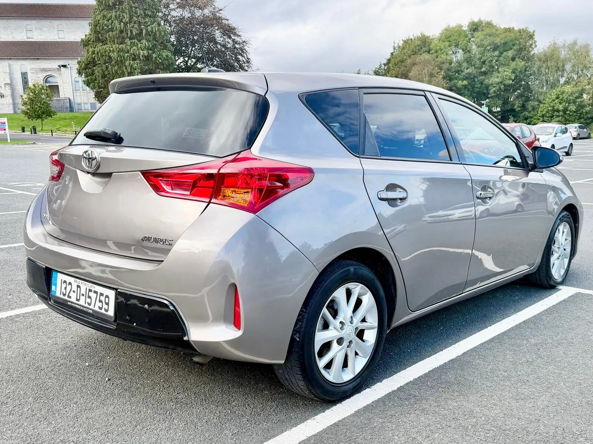 Toyota auris - Image 6