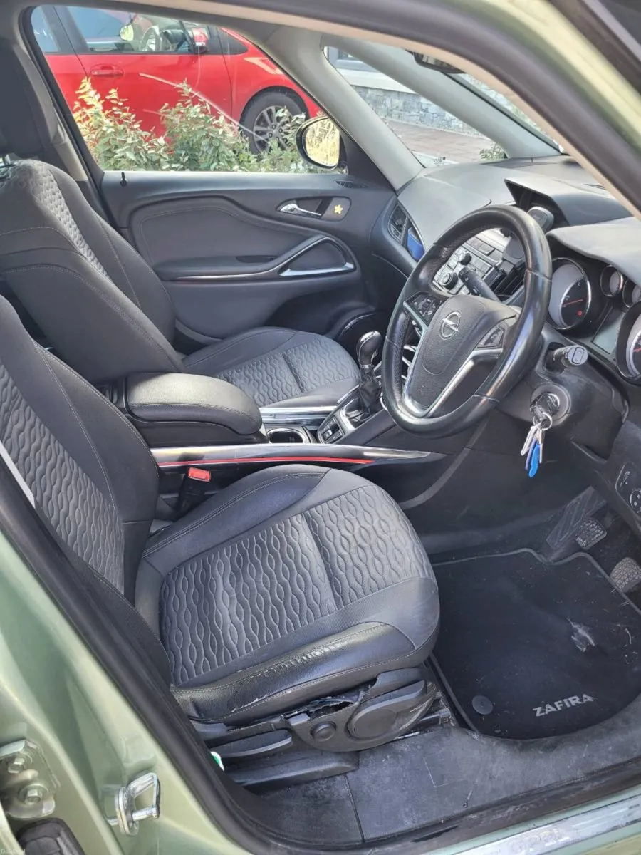 Opel Zafira Tourer C 2012 2.0 Diesel 165hp - Image 5