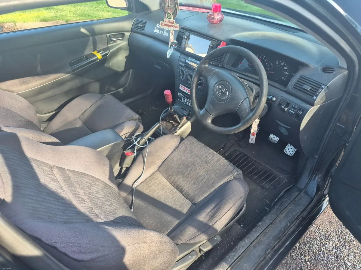 Toyota Corolla 2003 - Image 2