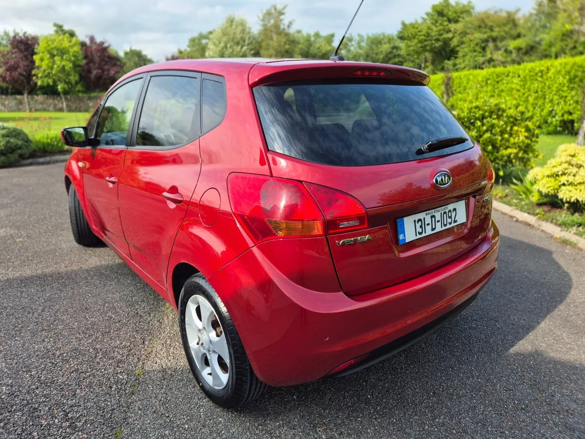Kia Venga 2013 - Image 3