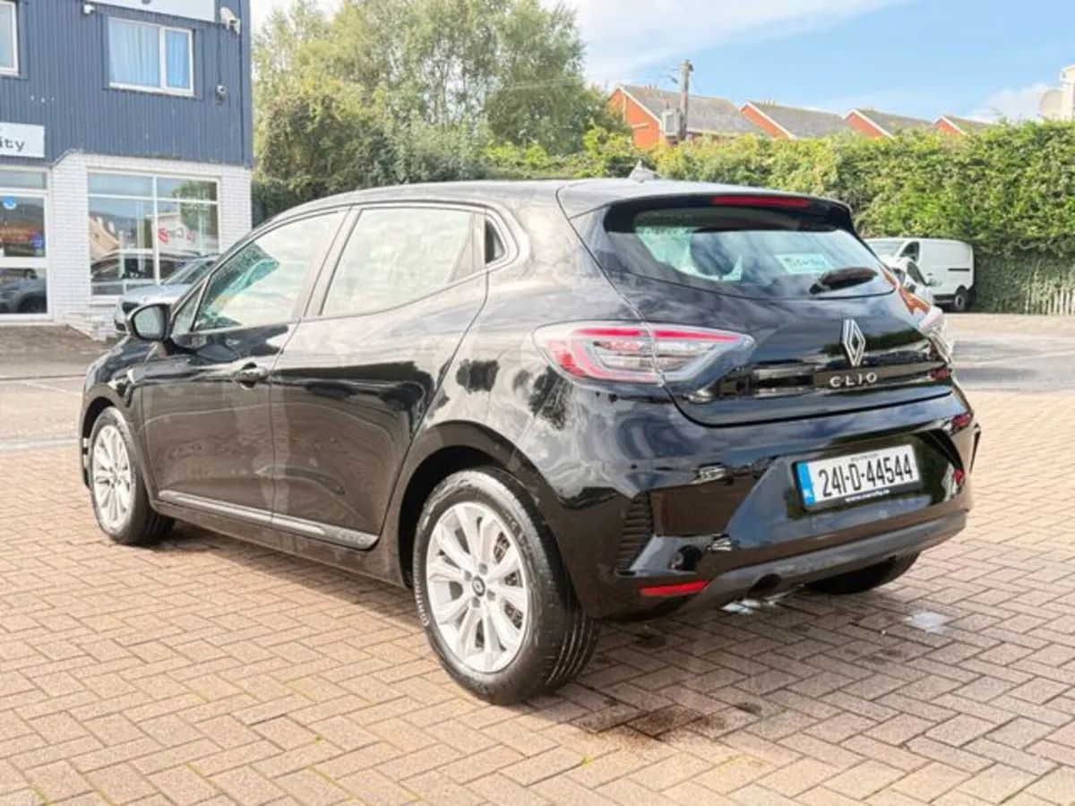 Renault Clio Evolution TCE 90 E6E 5DR - Image 5