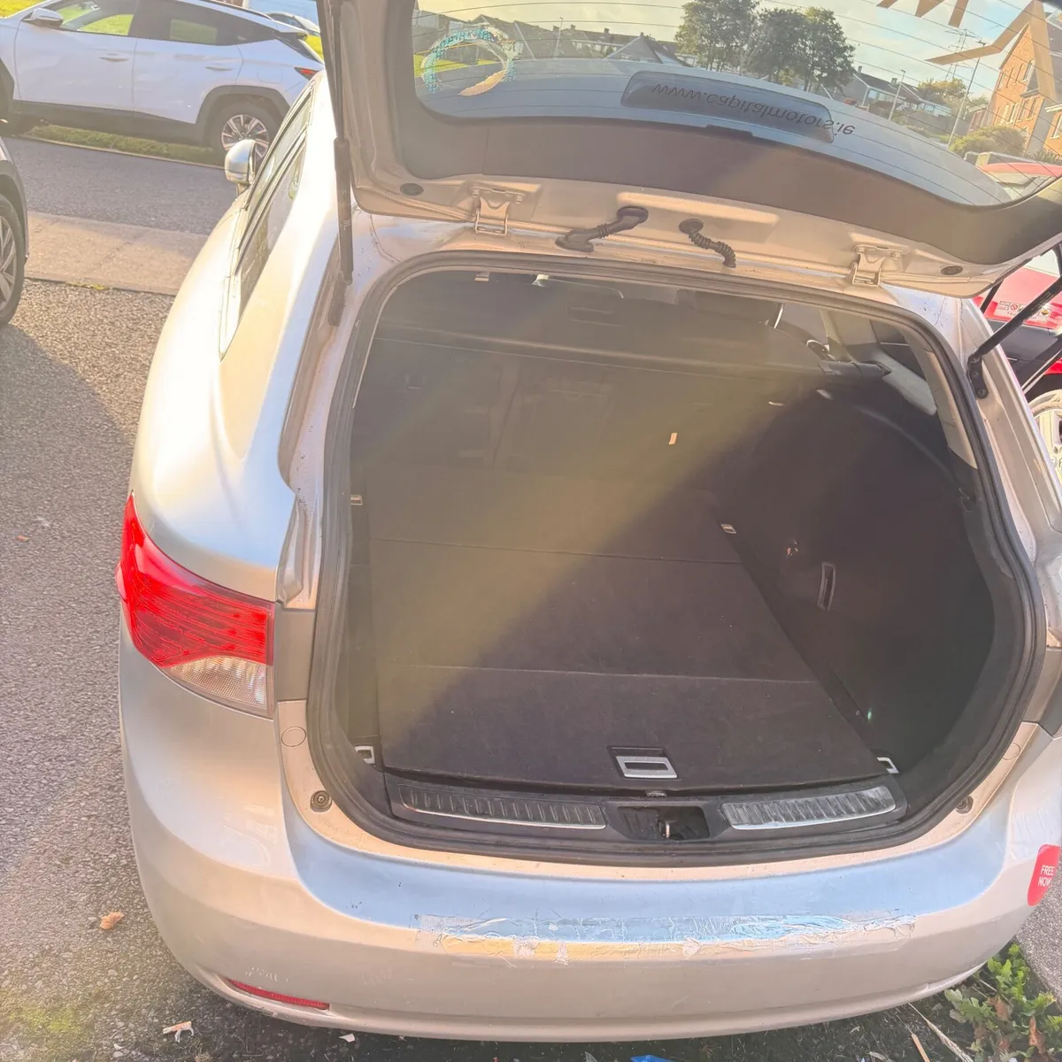 Toyota Avensis 2014 - Image 6