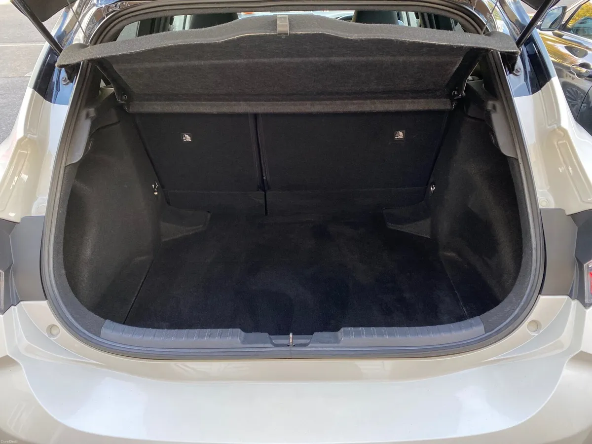 Toyota Corolla 2019 - Image 3