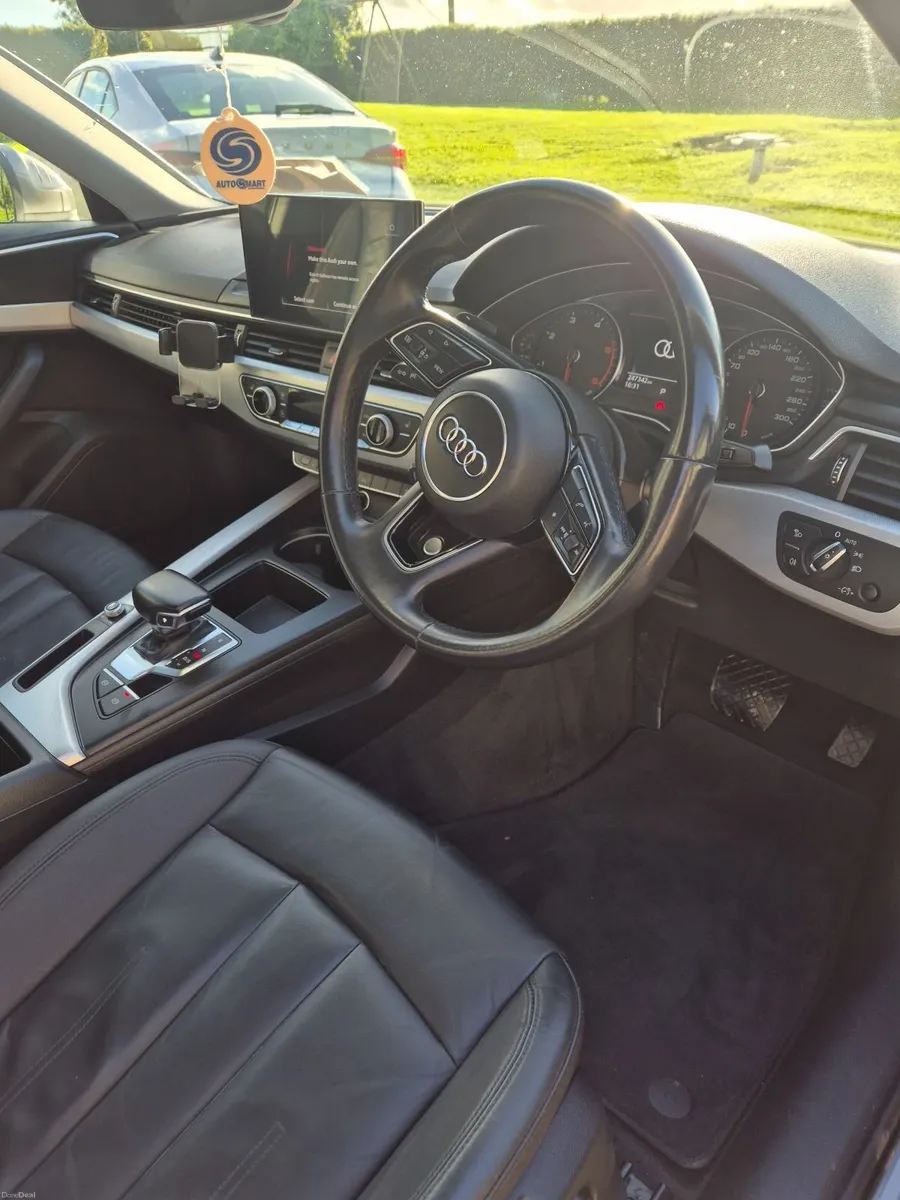 Audi A4 2021 - Image 3