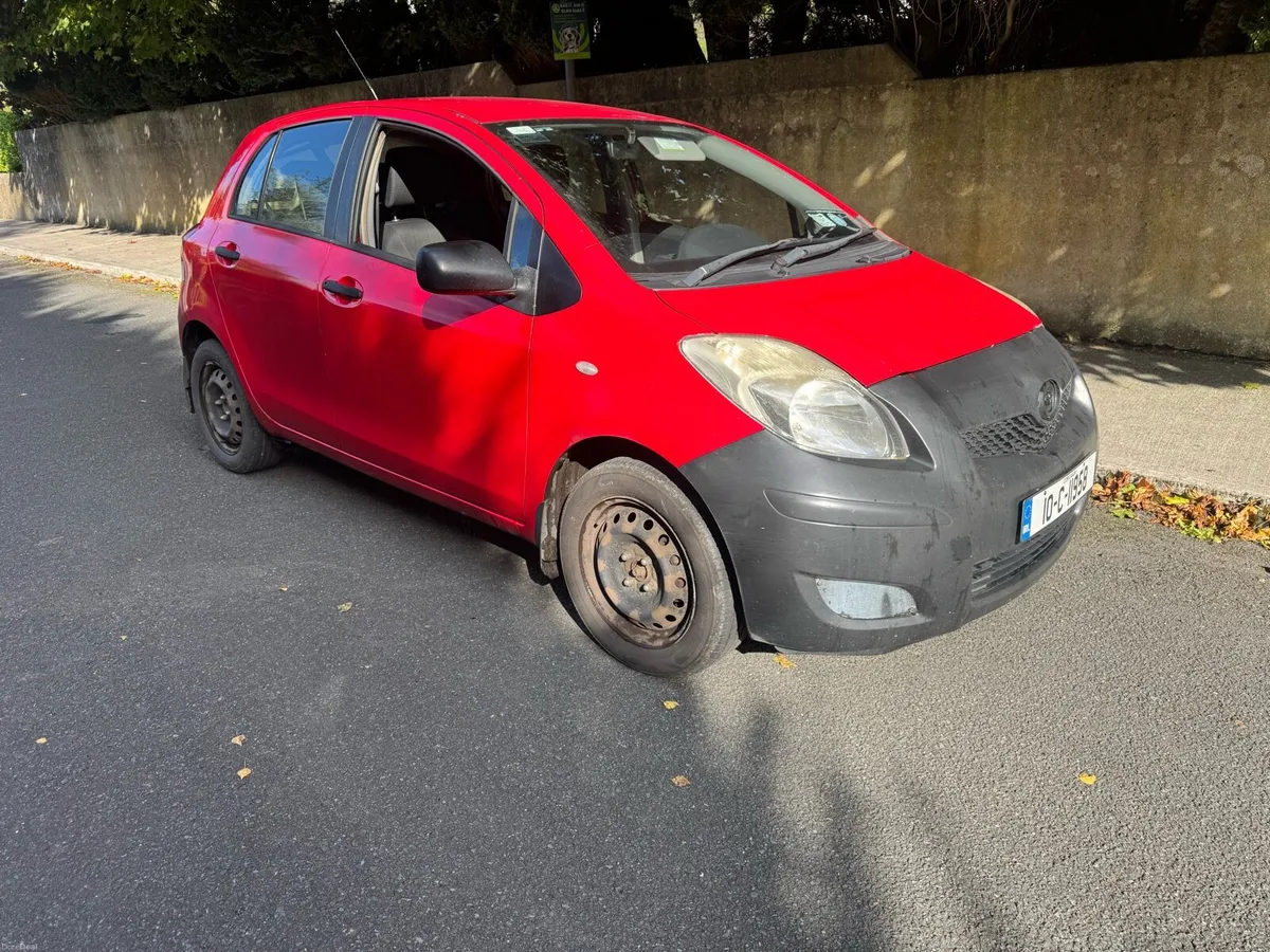 Toyota Yaris - Image 2