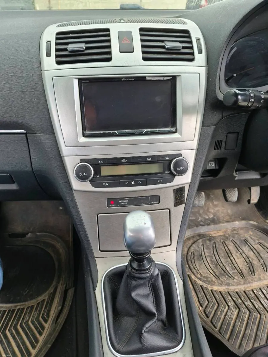 2010 Toyota Avensis - Image 6