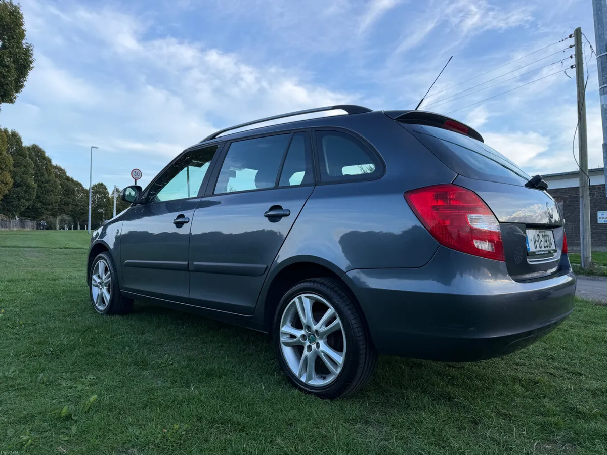 2011 Skoda  Fabia Combi 1 lady owner just 92k kms - Image 5