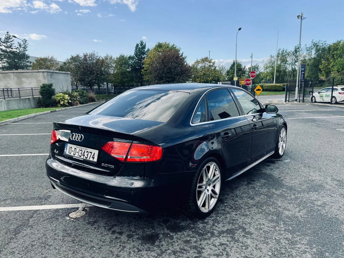 Audi A4 sline Black Edition - Image 4