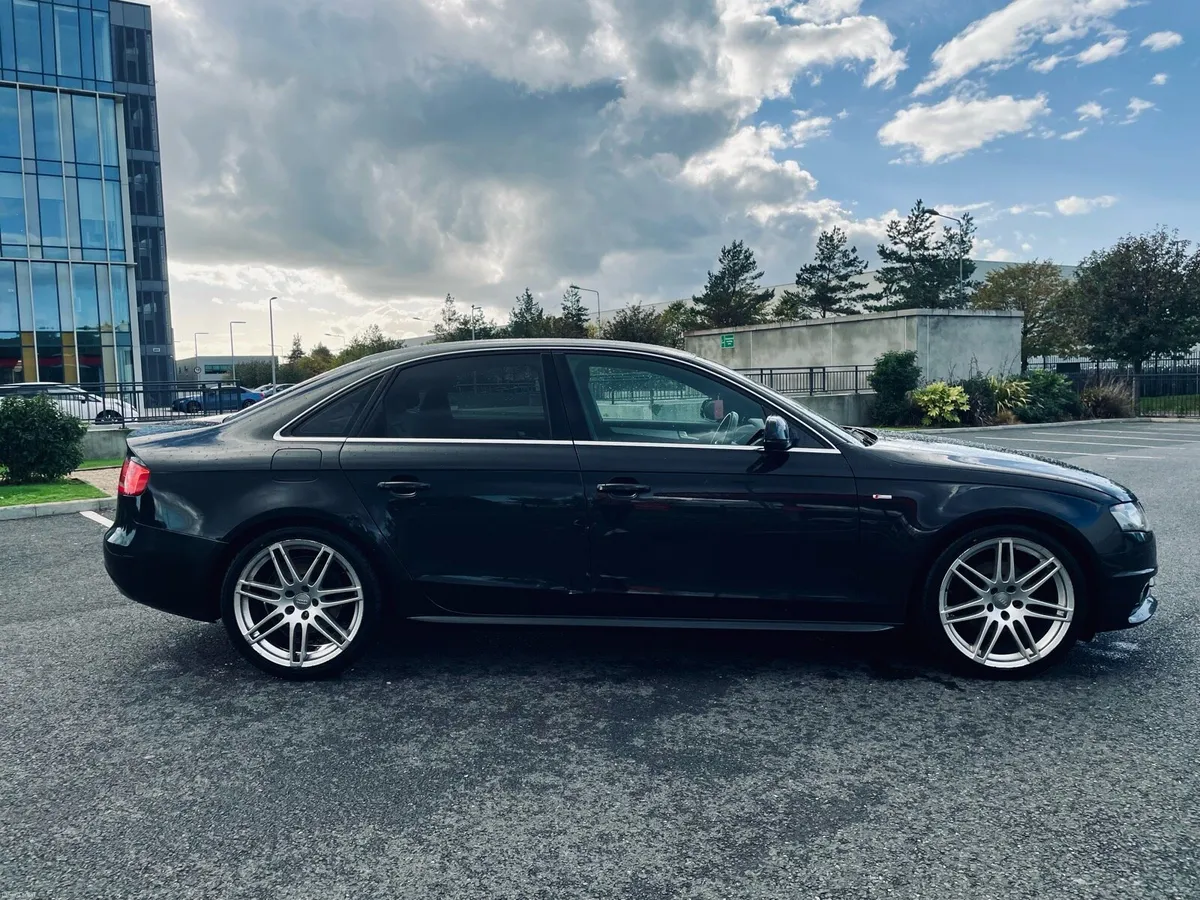 Audi A4 sline Black Edition - Image 6