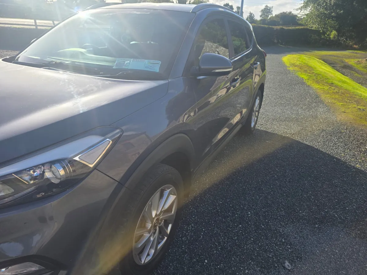 Hyundai Tucson 2017 ( NCT and TAX ) - Image 3