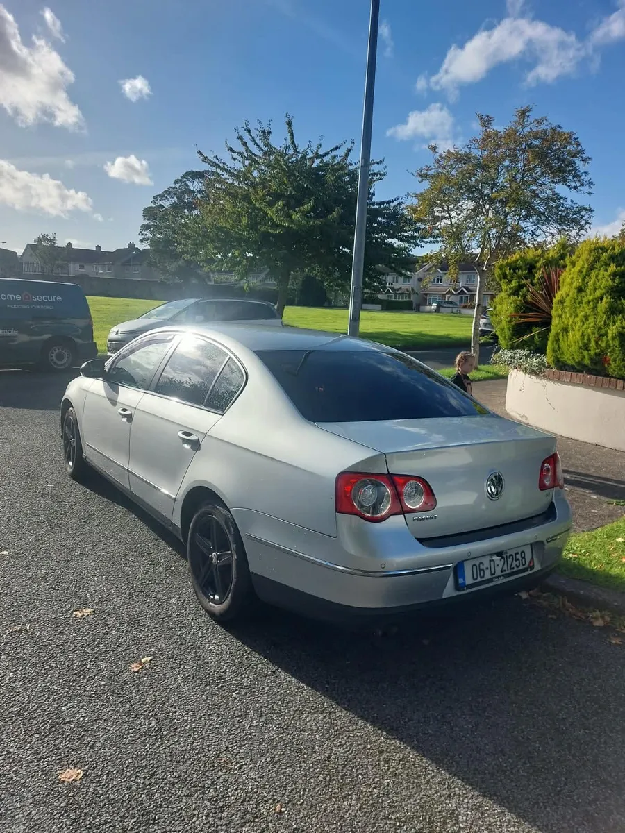 VW Passat 1.6 FSI petrol €1.350 - Image 2