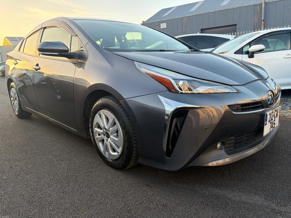 Toyota Prius 2021 - Image 1