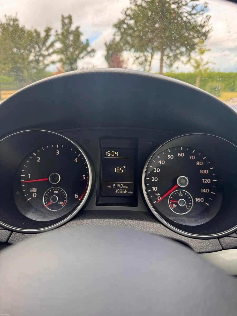 VW Golf S 1.6 TDI 105bhp - Image 4