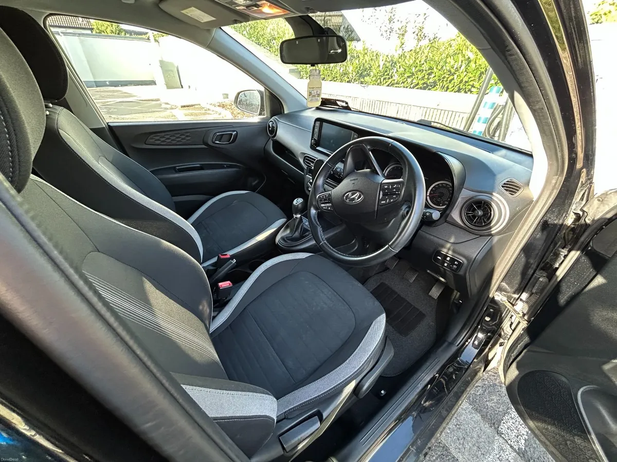 Hyundai i10 2021 - Image 3