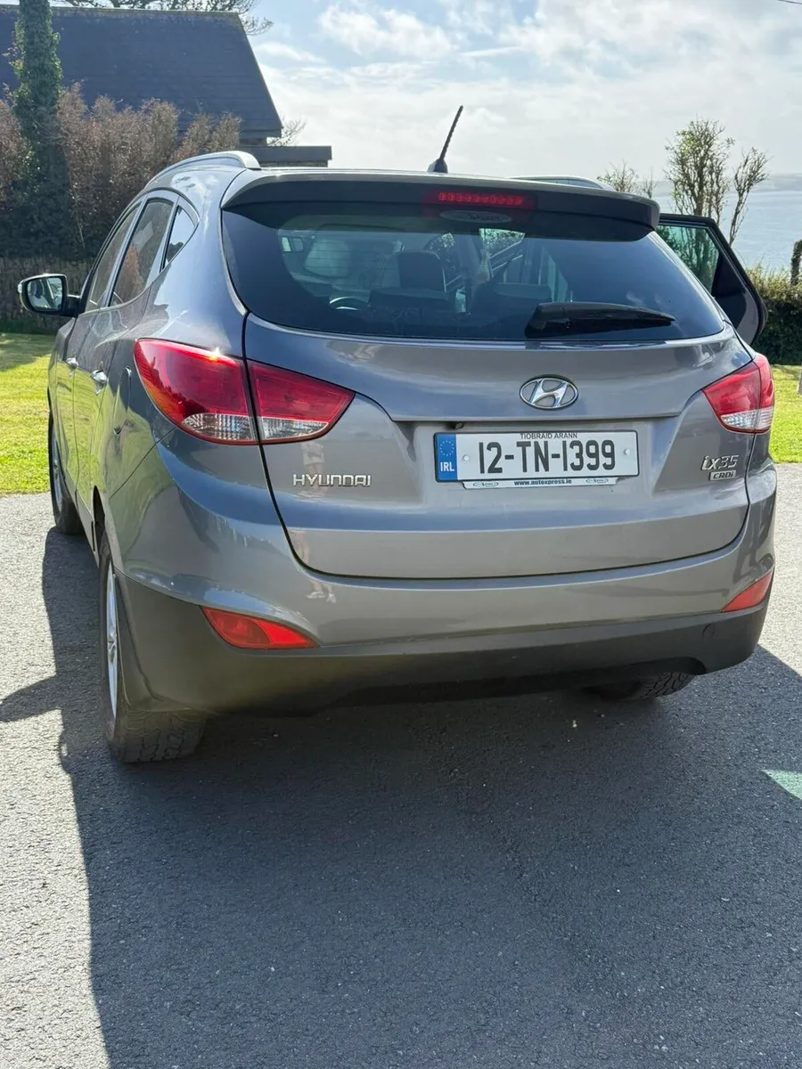 Car - Image 2