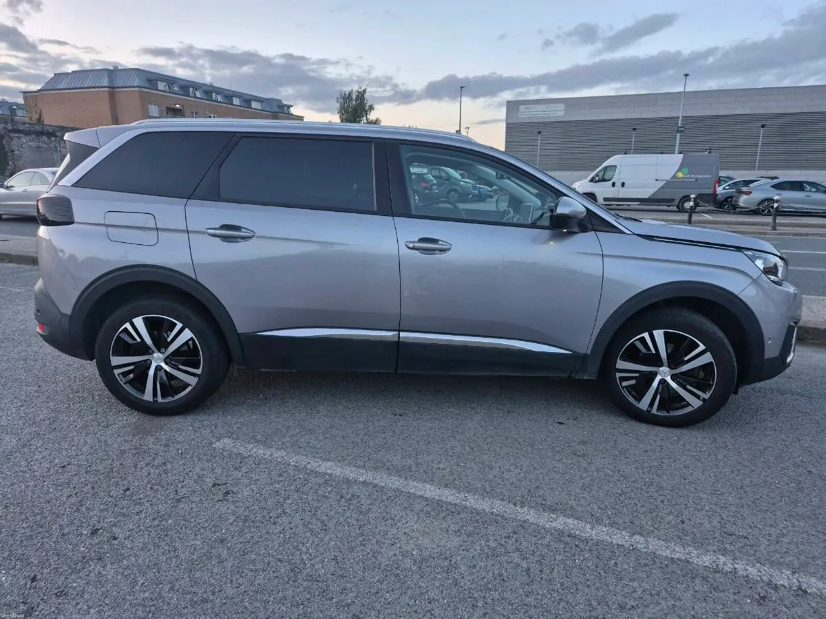 Peugeot 5008 - Image 3