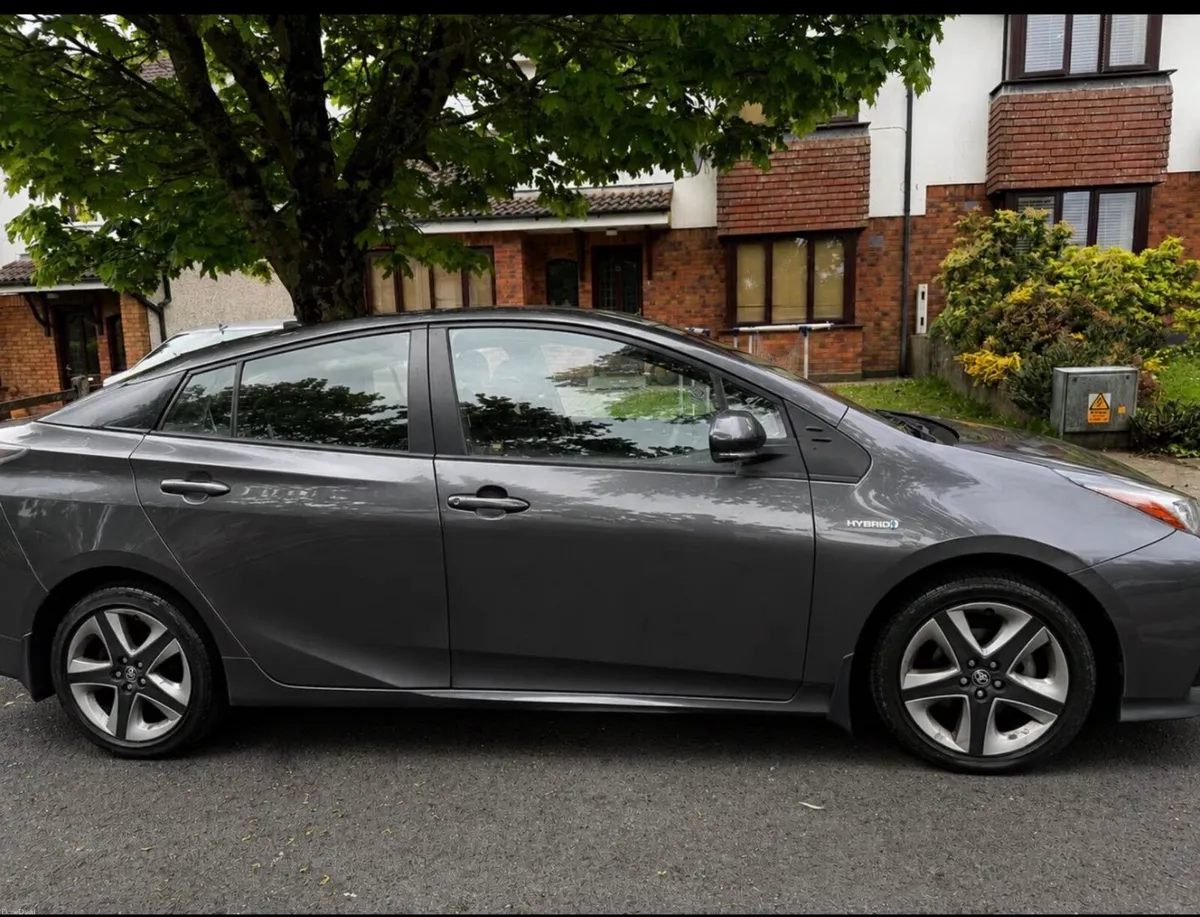 Toyota Prius 1.8 *Hybrid* Irish Model *Quick Sale* - Image 2