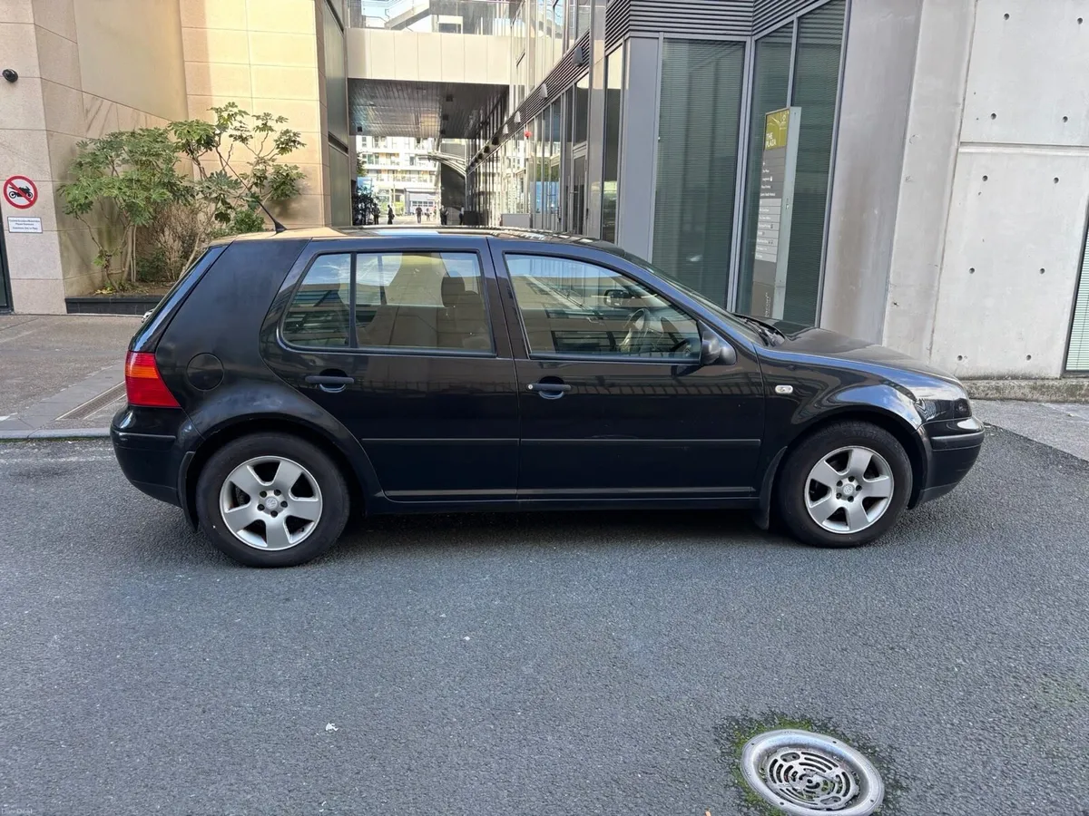 VW Golf 1.4 Petrol – 2003 - Image 3
