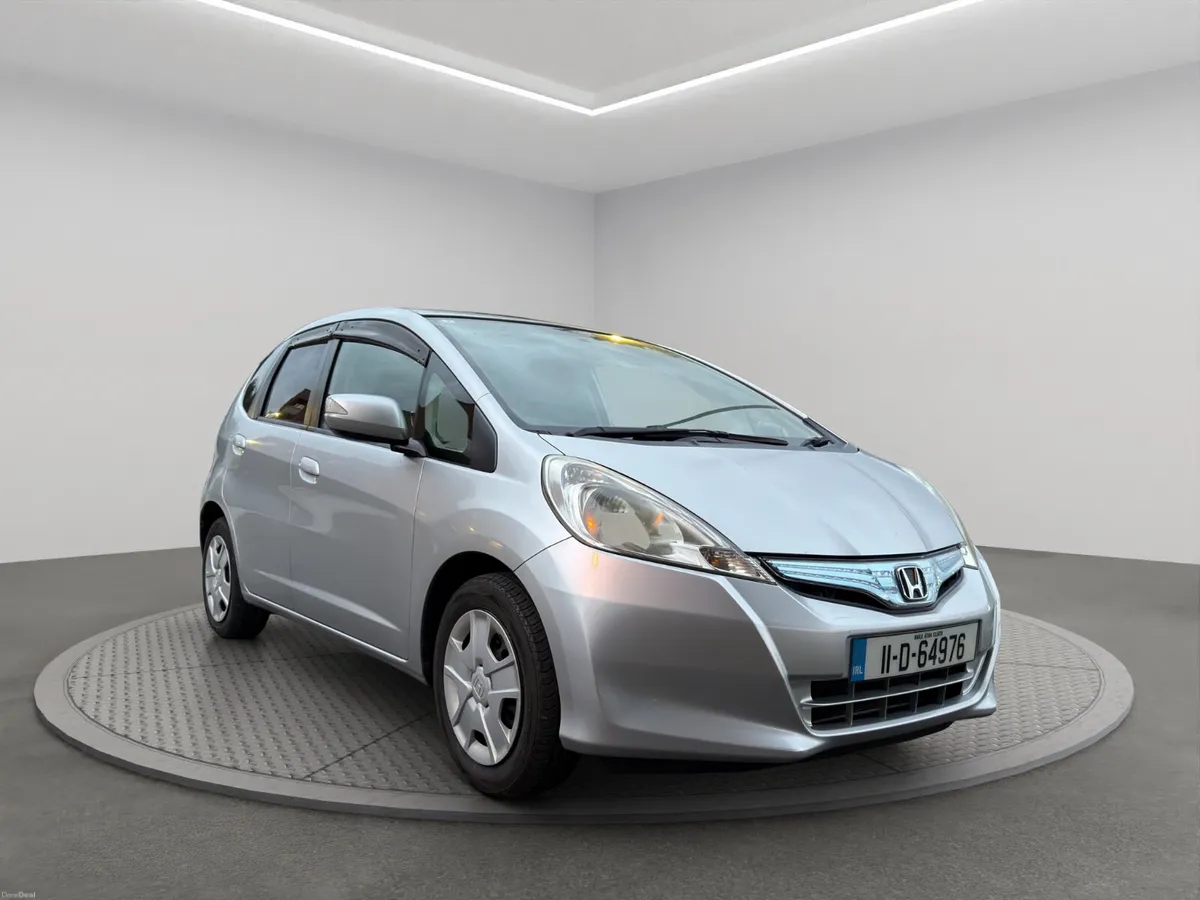 Honda Fit 2011 AUTO - Image 6