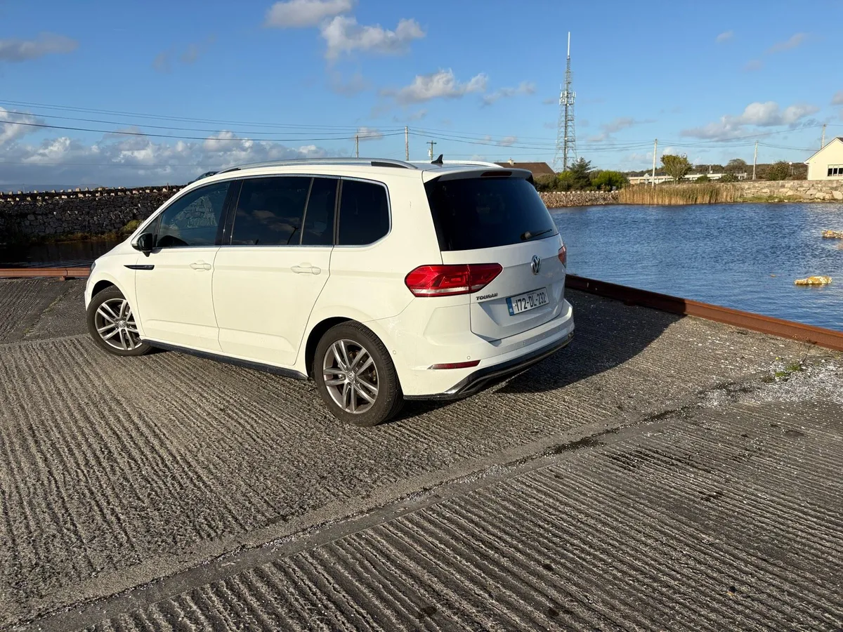 Volkswagen Touran R-line 1.6 TDS - Image 6