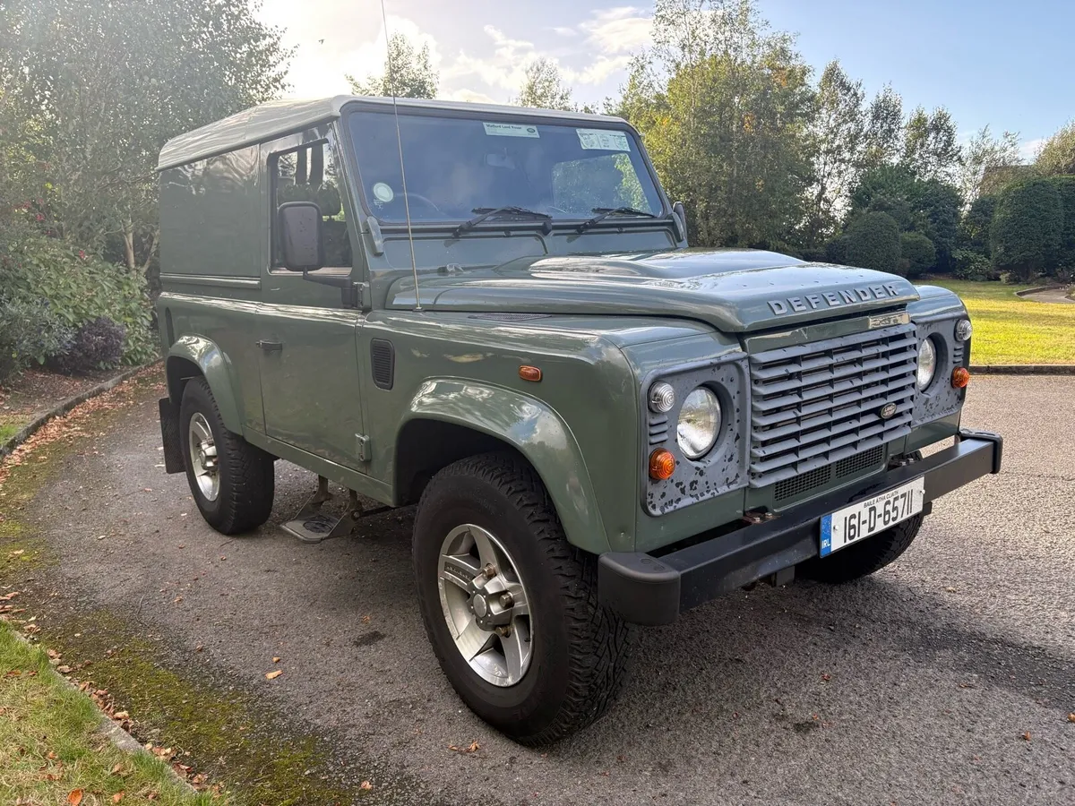 Landrover Defender - Image 3