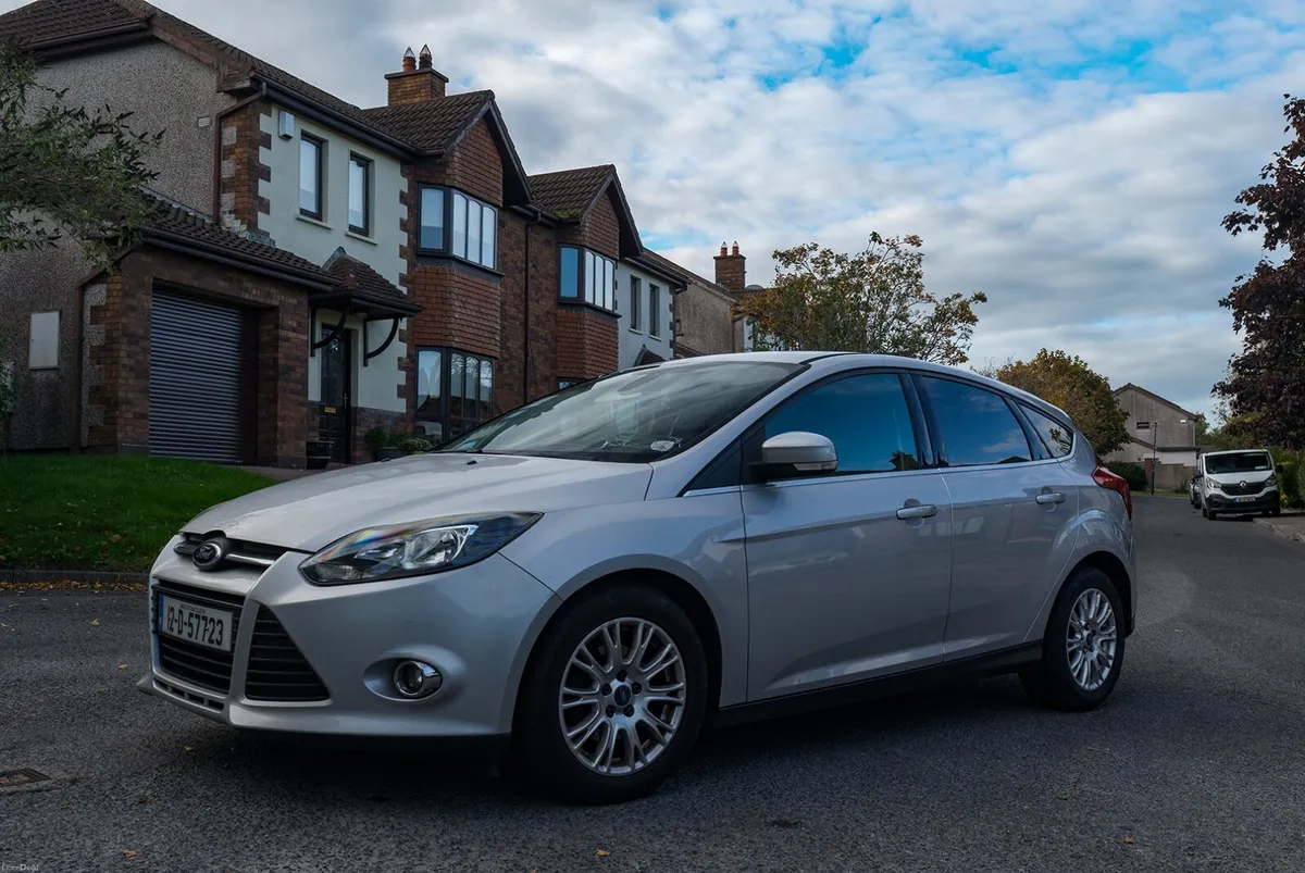 Ford Focus 2012 - Image 1
