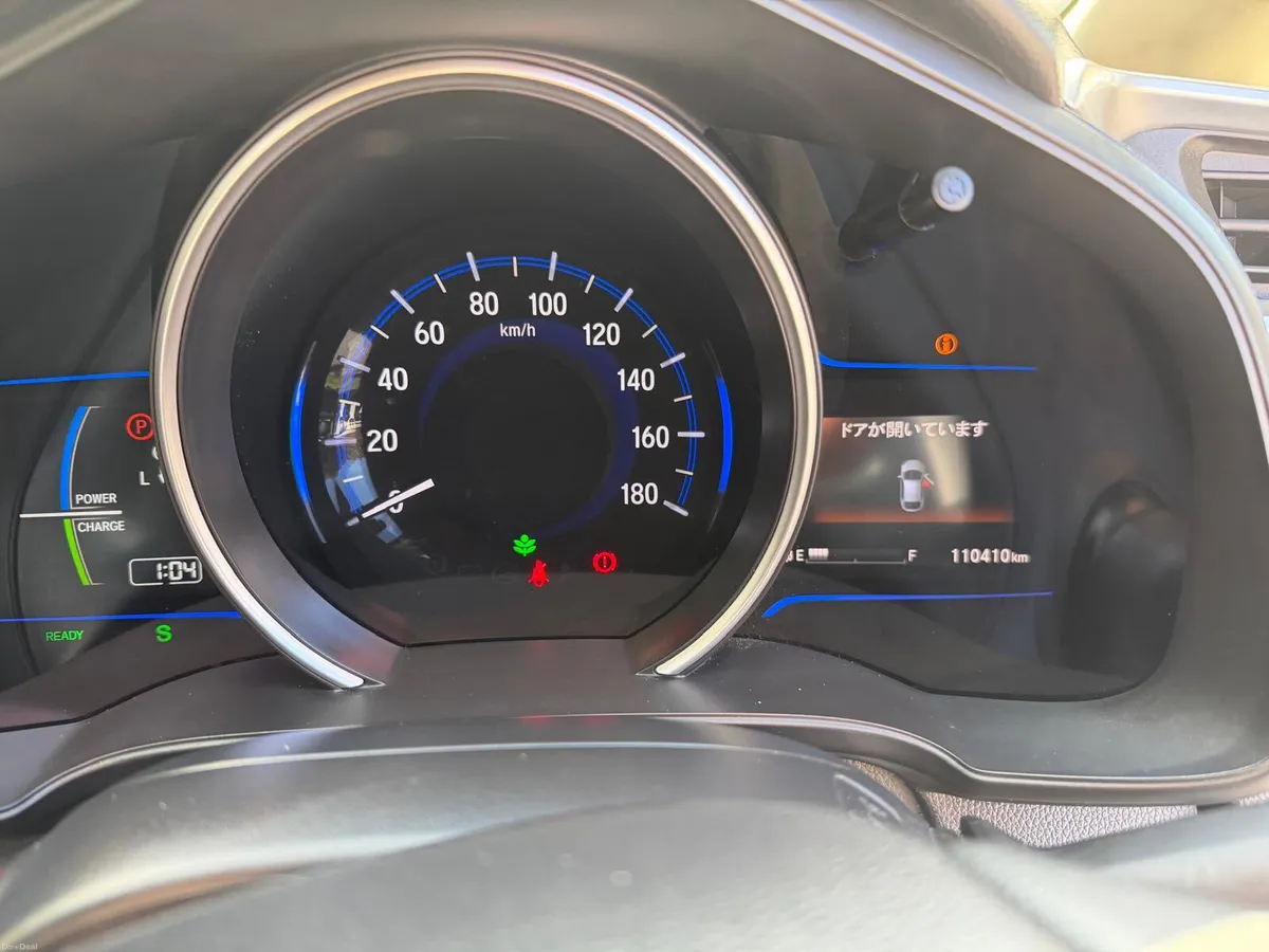 HONDA FIT 2016 HYBRID AUTOMATIC - Image 6