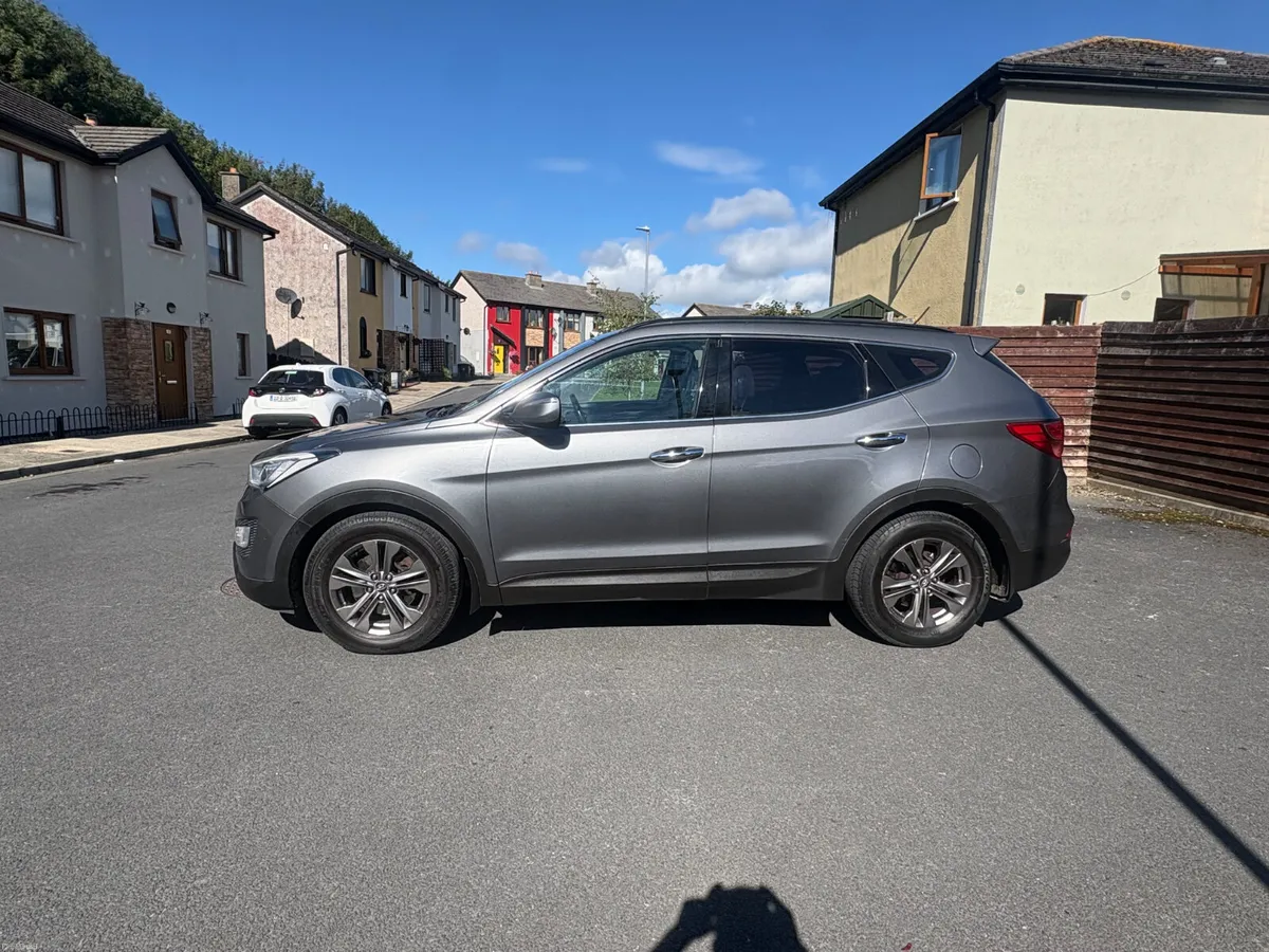 Hyundai Santa Fe 2013 - Image 4