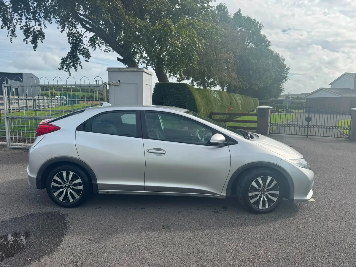 Honda Civic SE 2014 - Image 3