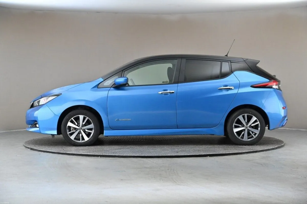 Nissan Leaf BEV SV 40KWH - Image 5