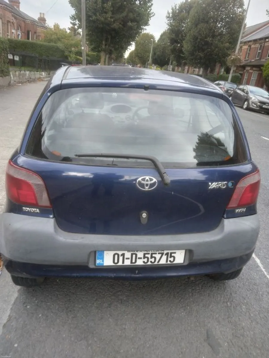 2001 Toyota Yaris - Image 2