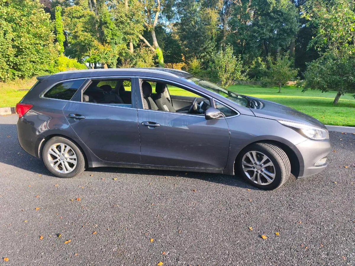 Kia C'eed - 1.6 diesel estate - Image 2