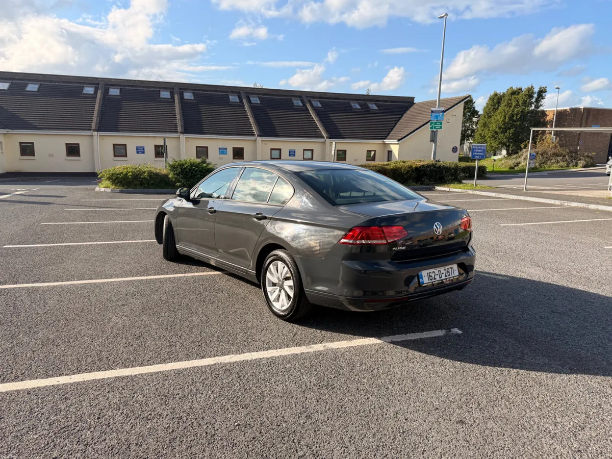 Volkswagen Passat 2016 - Image 6