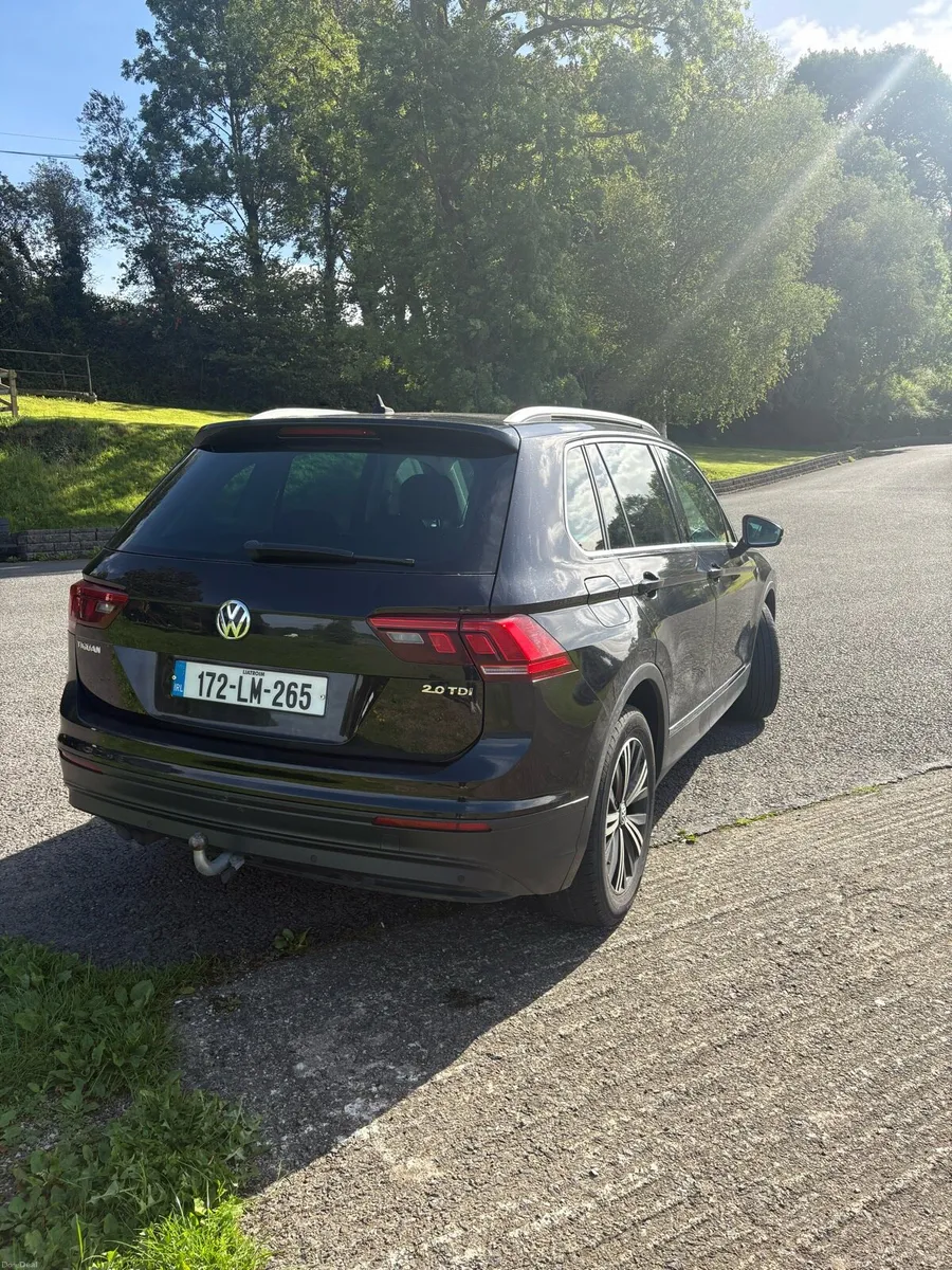 Volkswagen Tiguan 2017 - Image 2