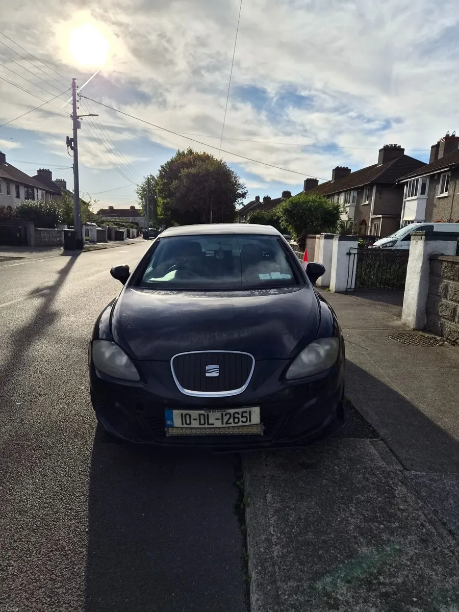 SEAT Leon 2010 - Image 1