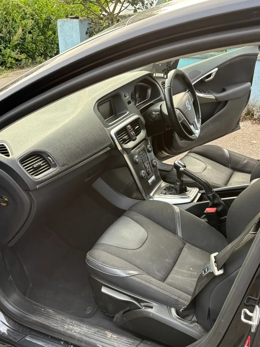 Volvo V40 2014 - Image 4