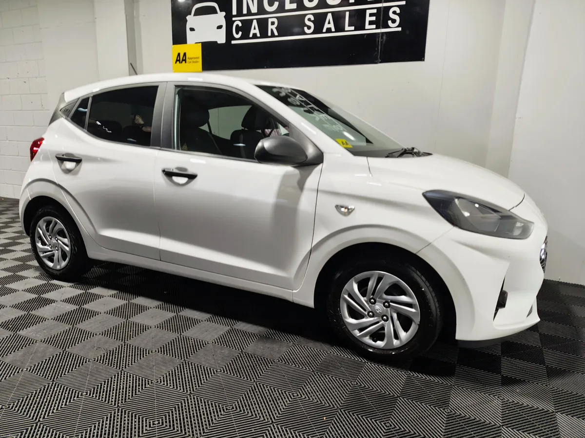 Hyundai i10 2023 CLASSIC SPEC EXTRAS LOW KMS - Image 6
