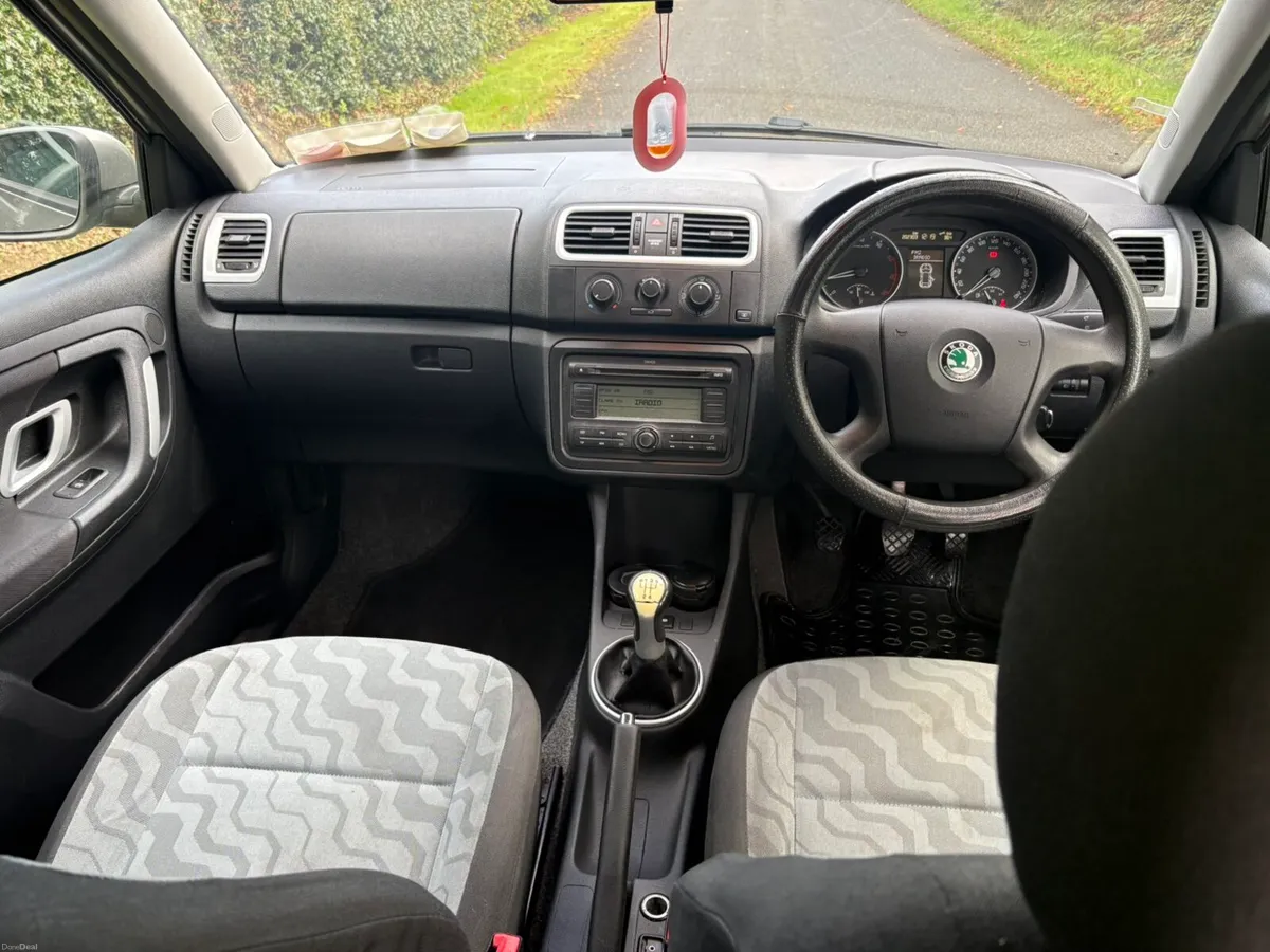 08 Skoda Fabia 1.2 Petrol - Image 5