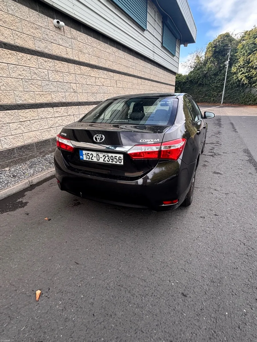 Toyota Corolla 2015 - Image 2