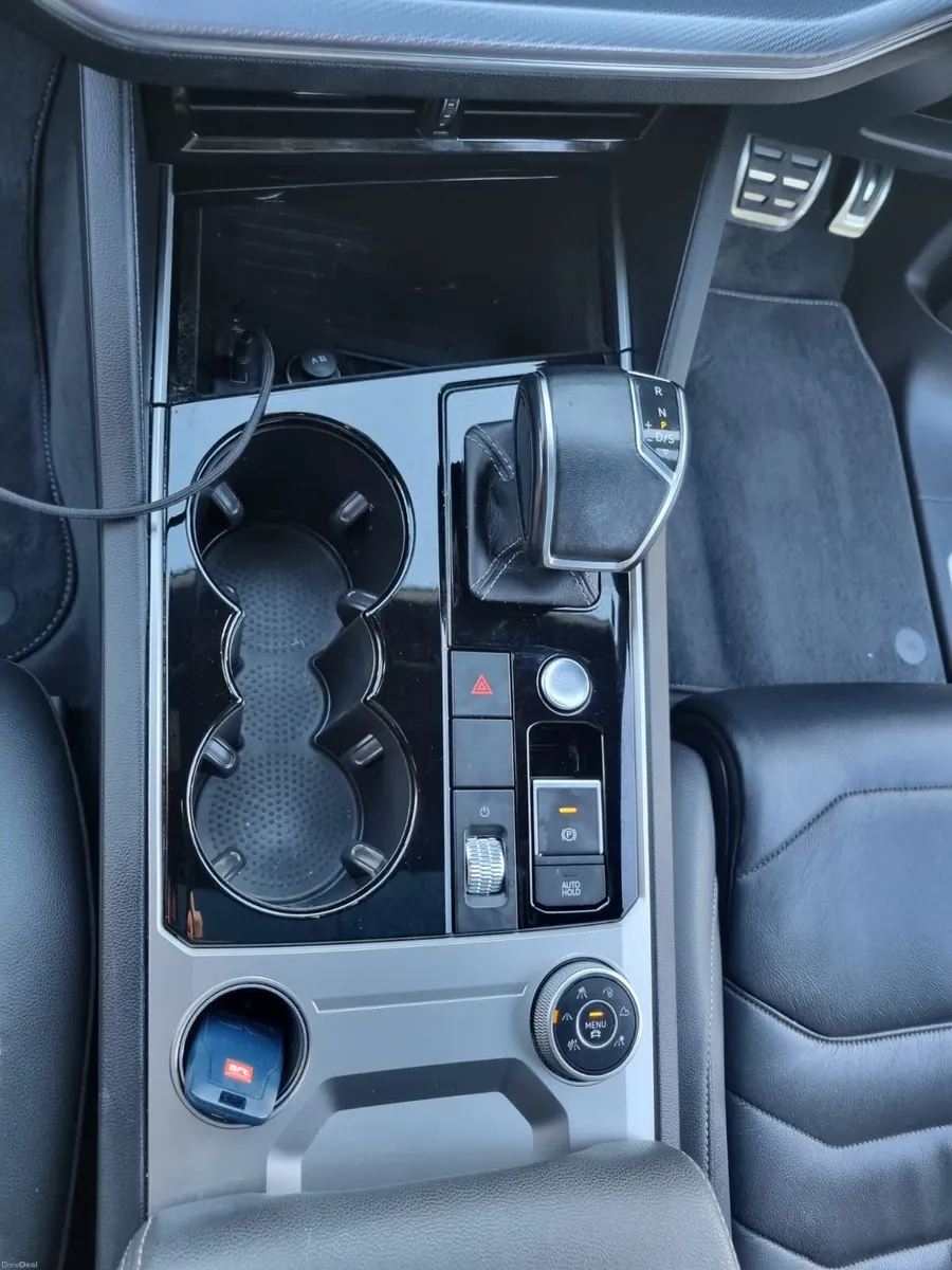 2020 Volkswagen Touareg 3.0 V6 R Line - Image 3